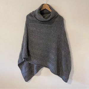 Stambecco Wool Cable Knit Turtleneck Poncho Gray Asymmetric Made in Italy-M